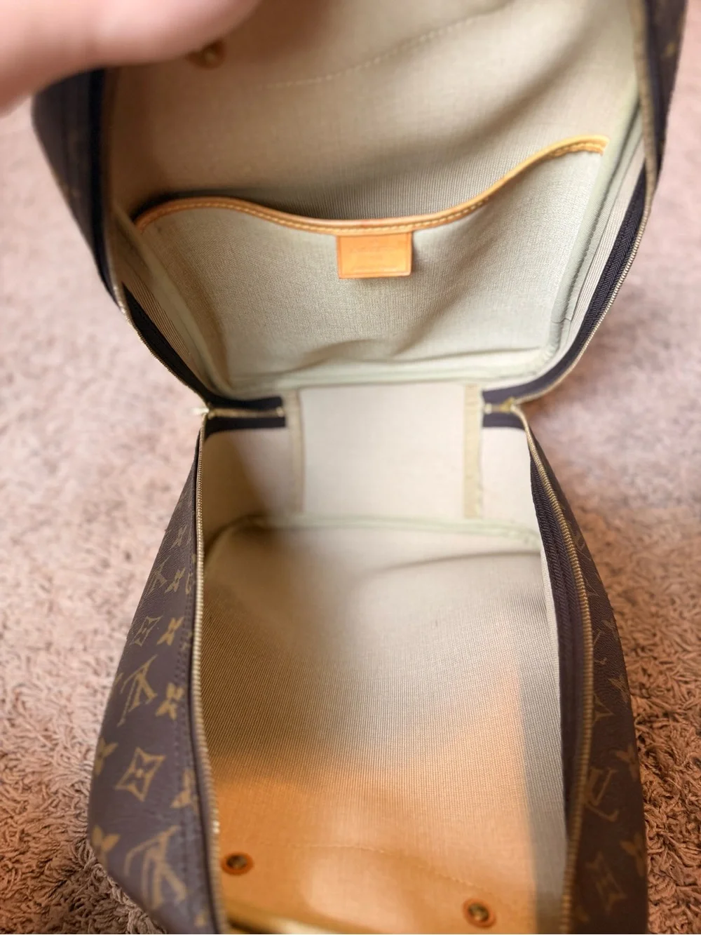 Louis Vuitton Monogram Excursion Shoe Bag
